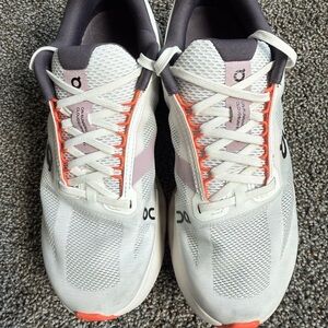 On Running Athletic Shoes White and Gray Breathable Design